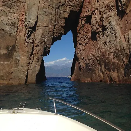 Сasa de vacaciones Maison De Village Située Dans Le Magnifique Golfe De Porto Osani
